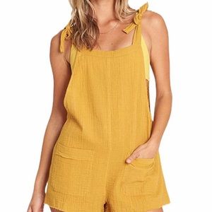 Vestique Shorts Romper Overalls NWT